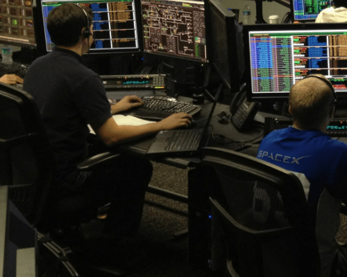 南天信息投资者提问：董秘您好，贵司是否有涉及人民币跨境支付系统相关的业务与技术？